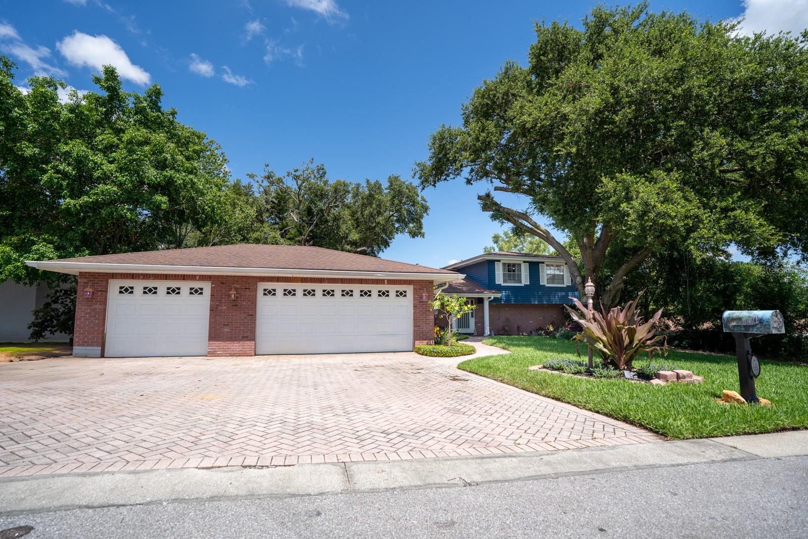 237 MANATEE ROAD
