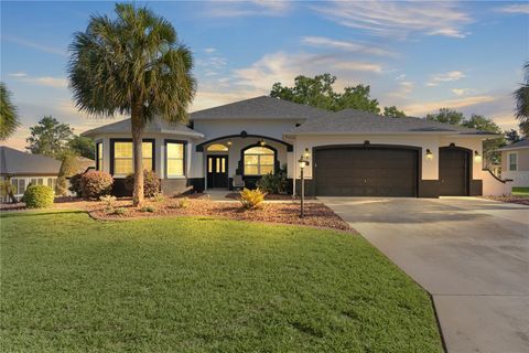 Photo of 8715 SE 176th Lowndes Place, The Villages, FL 32162 (MLS # R4911089)