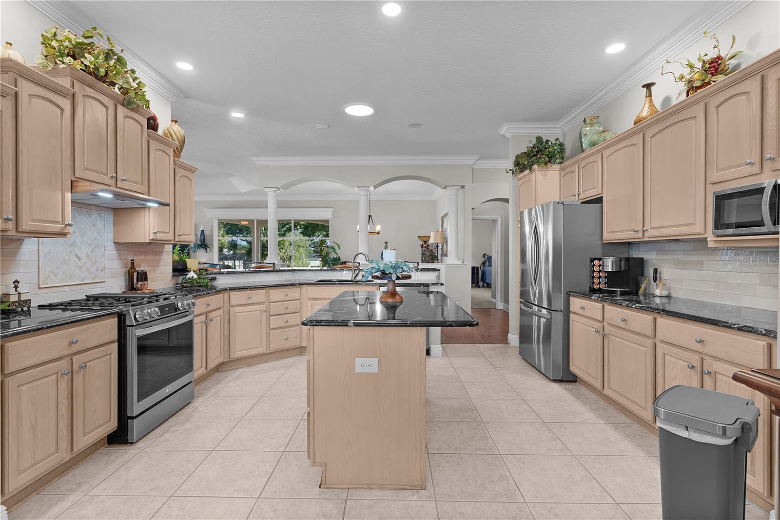 8715 SE 176TH LOWNDES PLACE