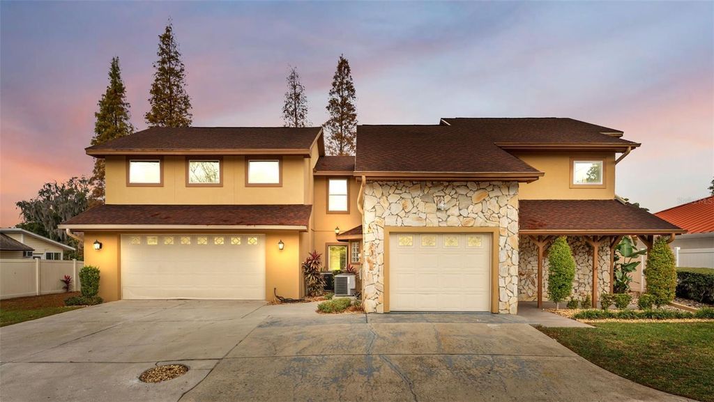 Photo of 614 Mountain Lake Place, Lakeland, FL 33813 (MLS # L4958601)