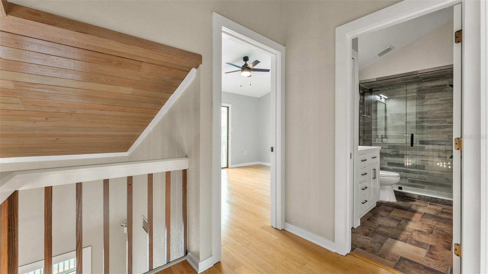 MOUNTAIN LAKE - Residential