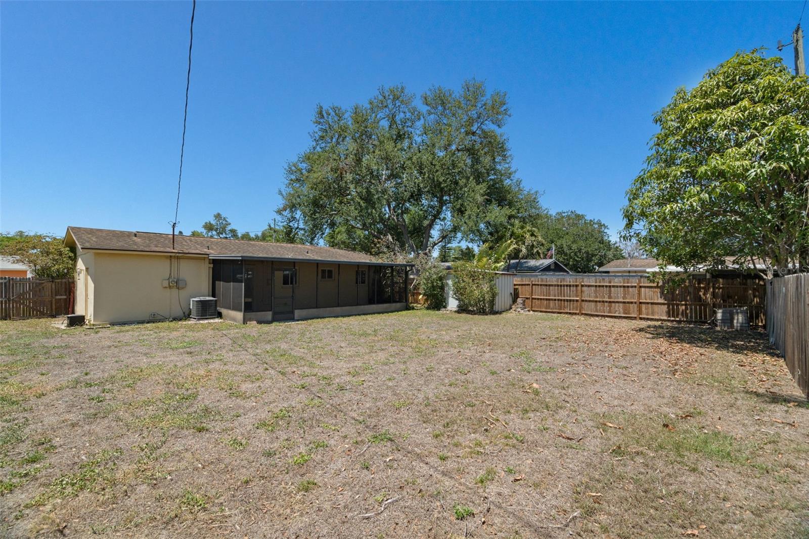 ANGELAS GARDENS - Residential