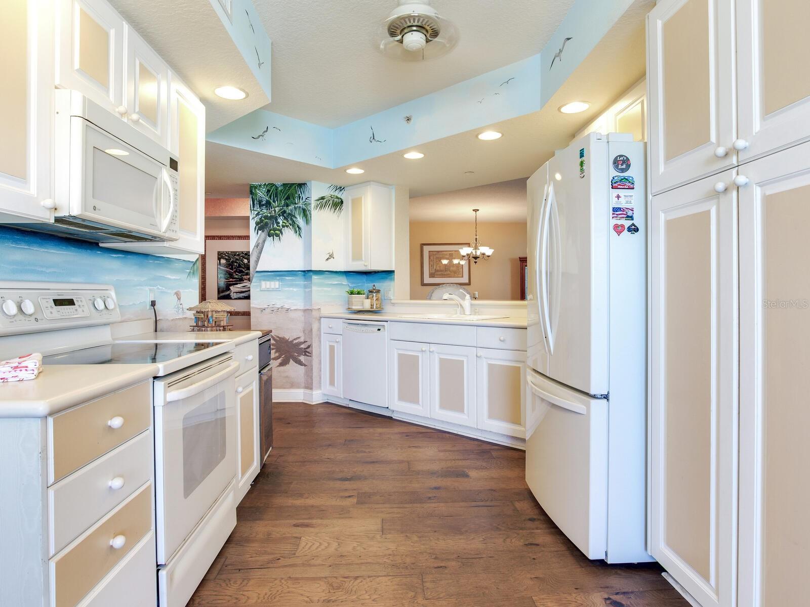 MANDALAY BEACH CLUB CONDO - Residential