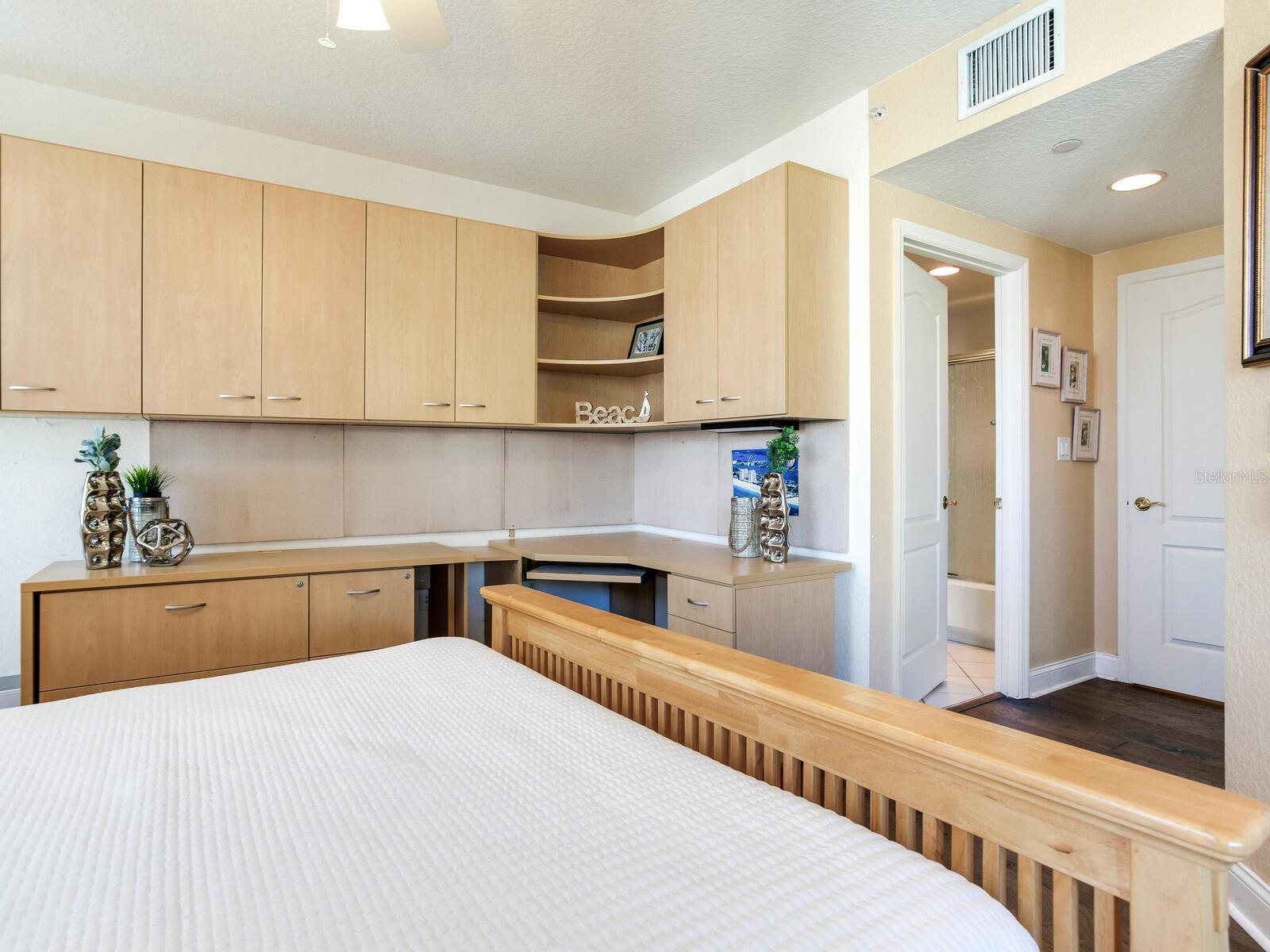 MANDALAY BEACH CLUB CONDO - Residential