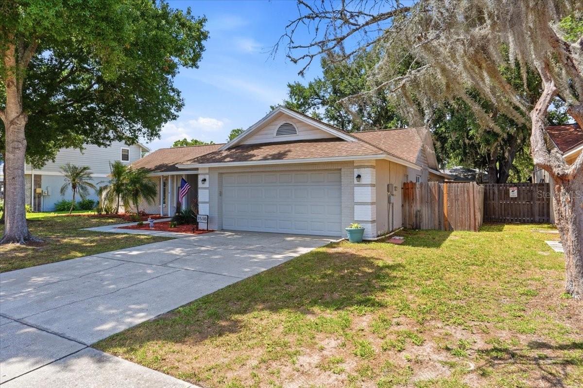 BLOOMINGDALE OAKS - Residential