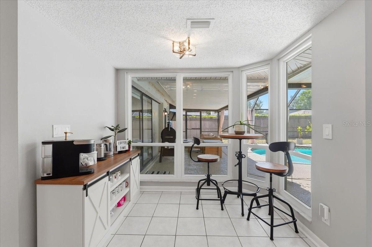 BLOOMINGDALE OAKS - Residential
