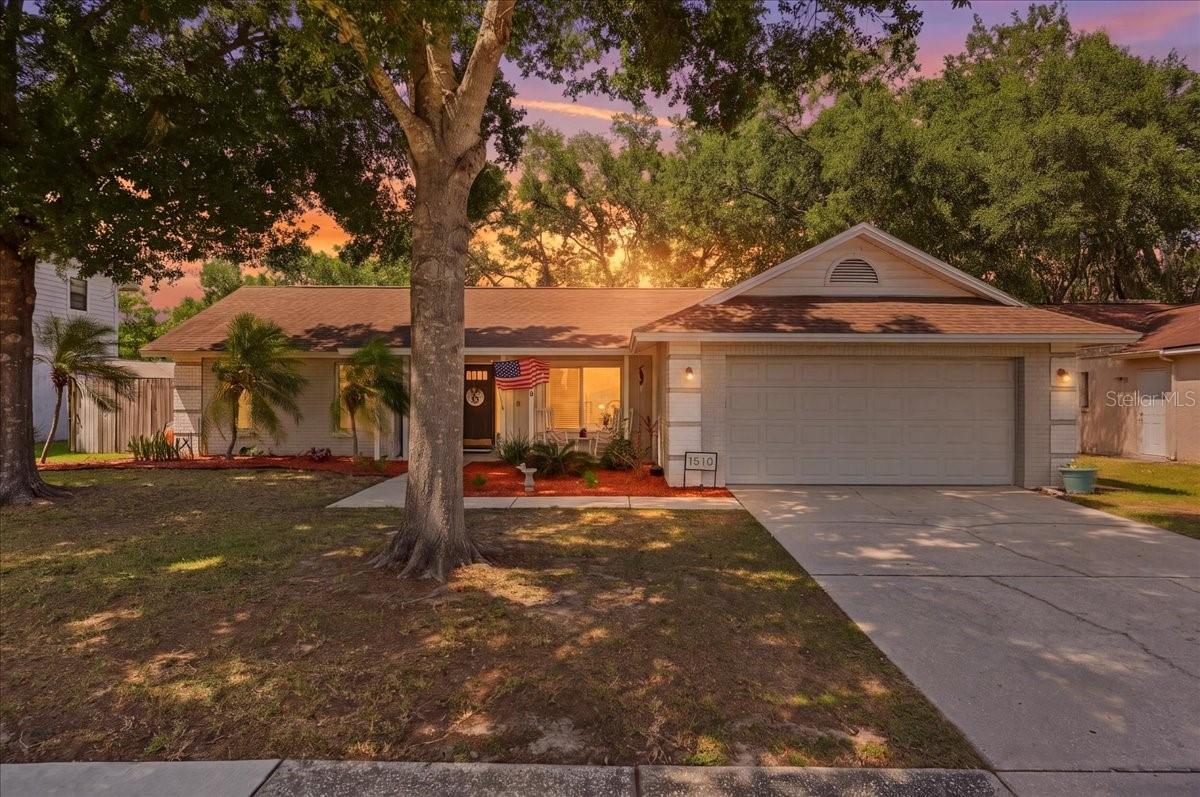 BLOOMINGDALE OAKS - Residential