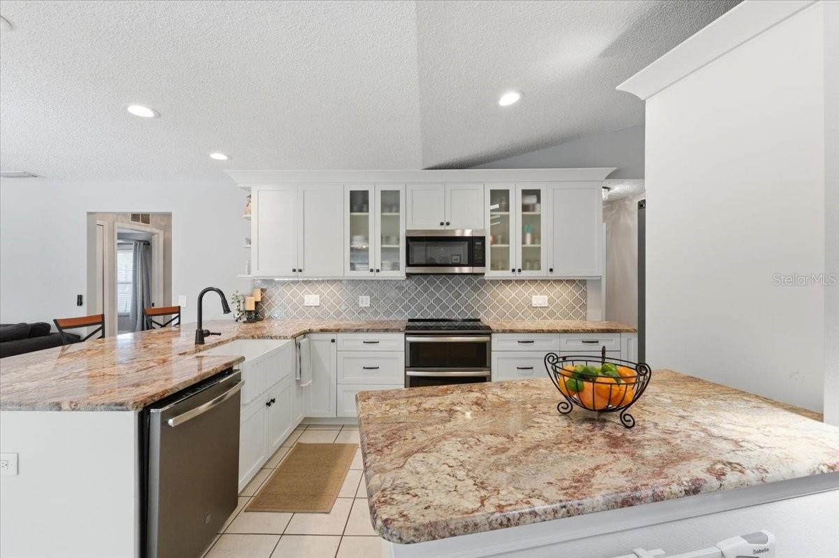 BLOOMINGDALE OAKS - Residential