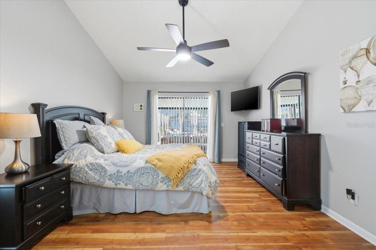 BLOOMINGDALE OAKS - Residential