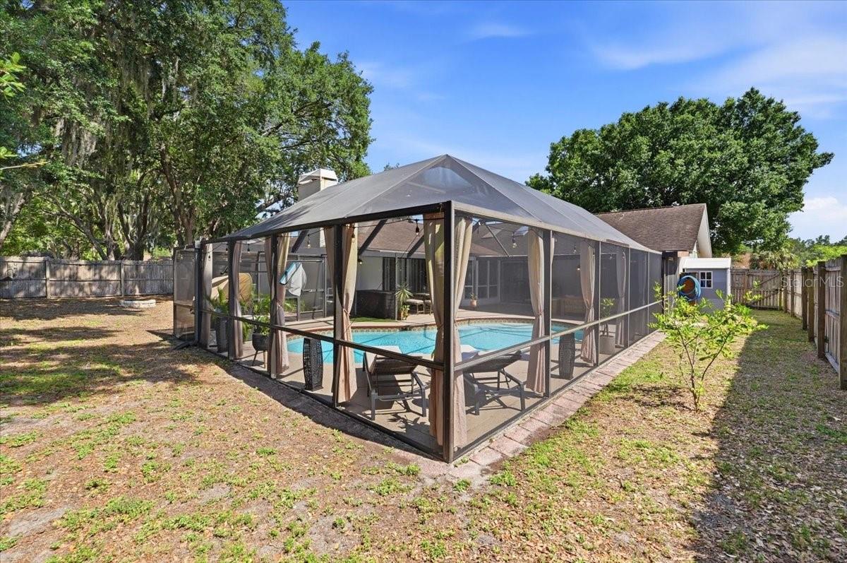 BLOOMINGDALE OAKS - Residential
