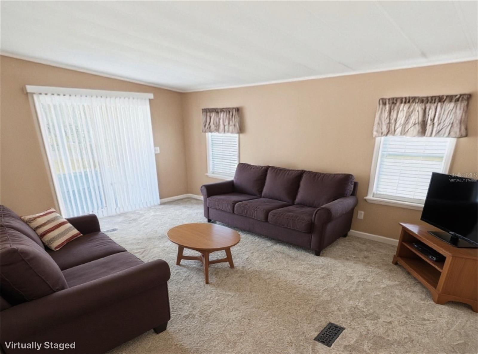 CONTINENTAL CNTRY CLUB INC REO - Residential