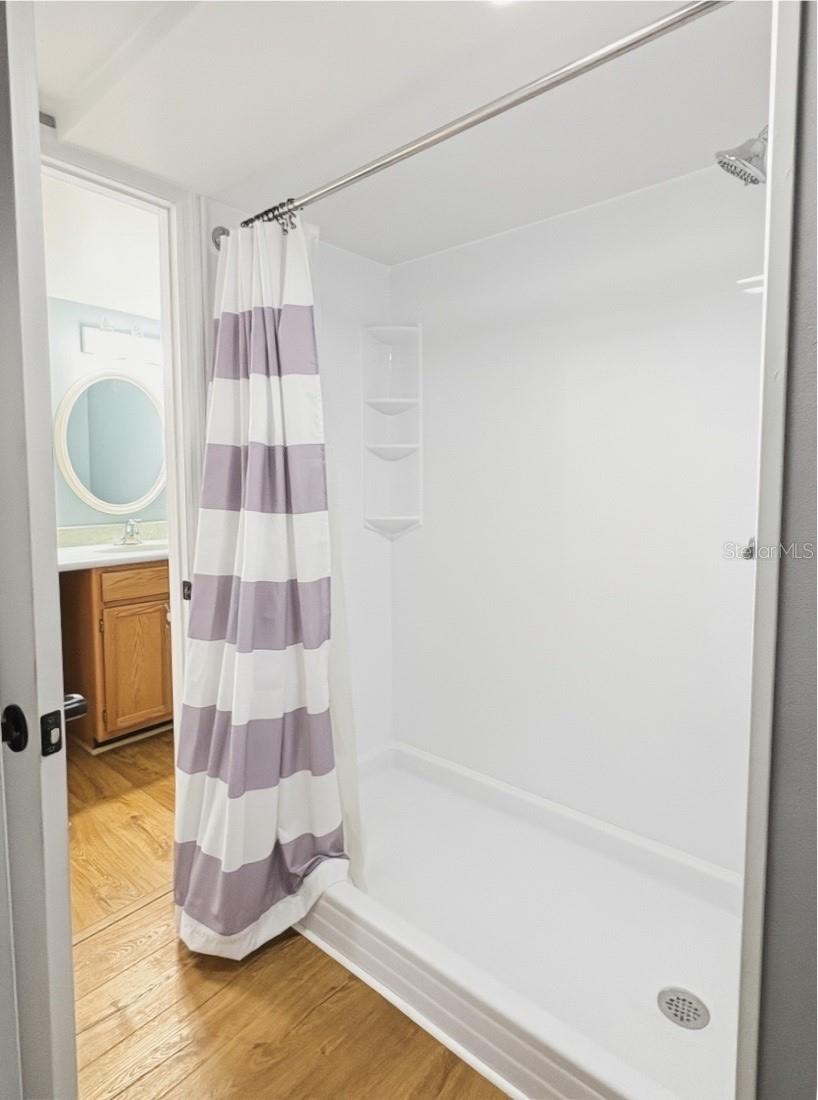 CONTINENTAL CNTRY CLUB INC REO - Residential