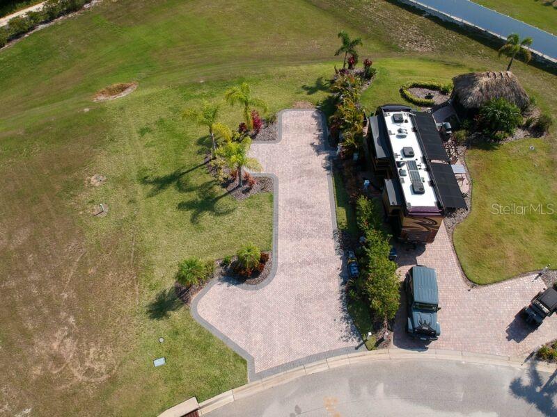 BAY LAKE RESIDENCE - Land