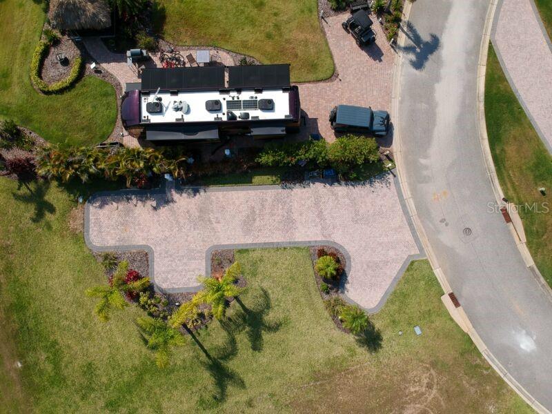 BAY LAKE RESIDENCE - Land