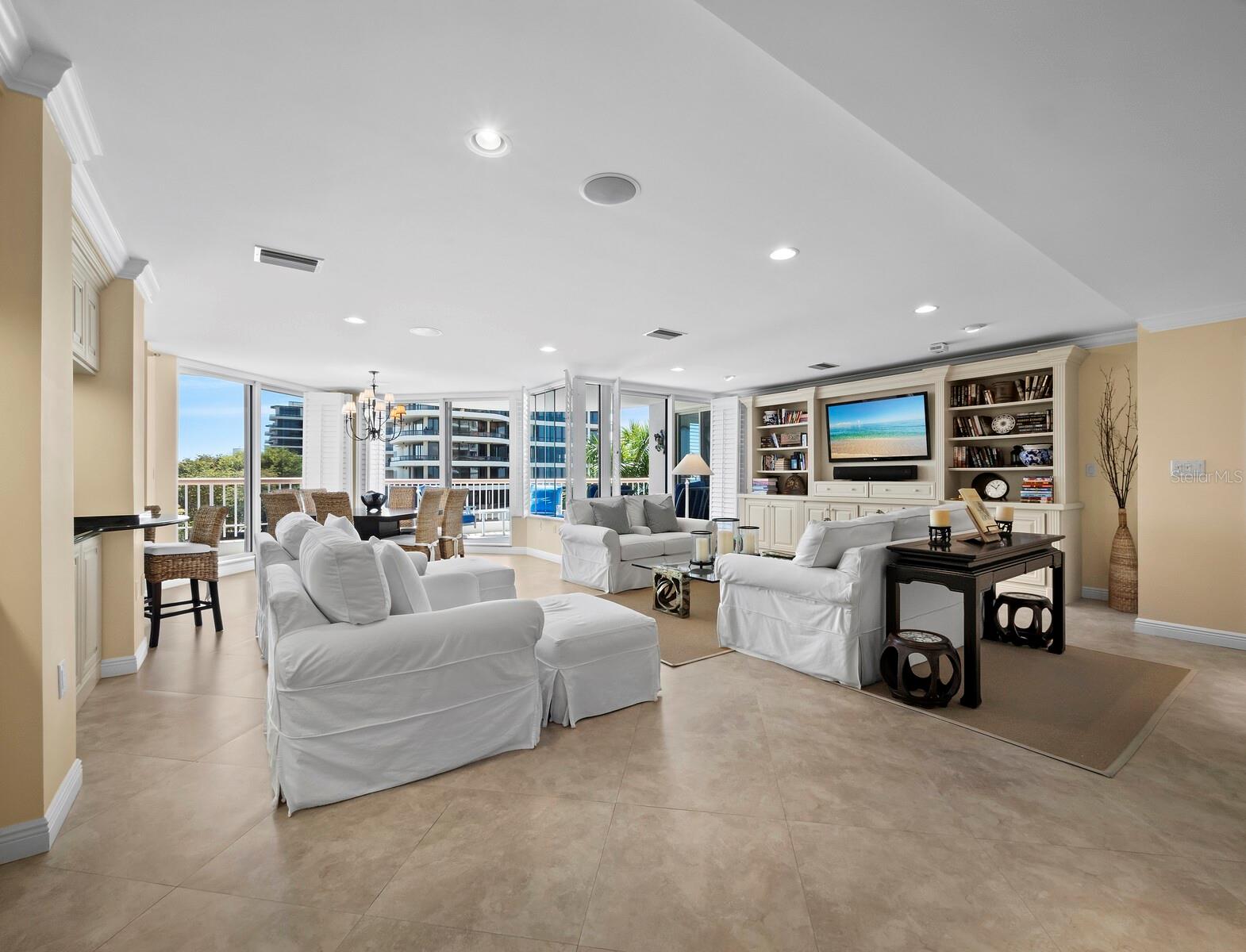 455 LONGBOAT CLUB ROAD 402