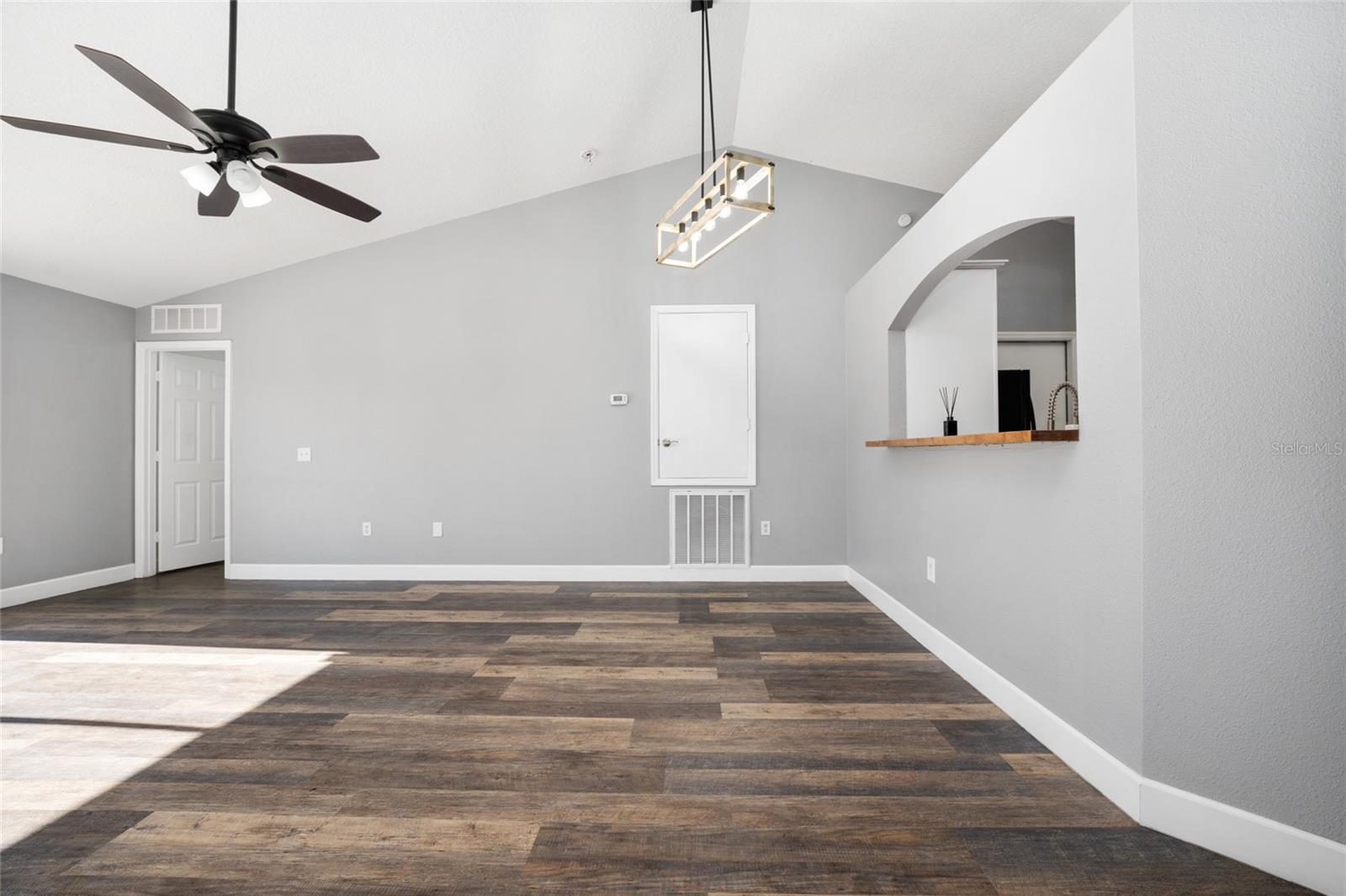 MARION OAKS UN 09 - Residential