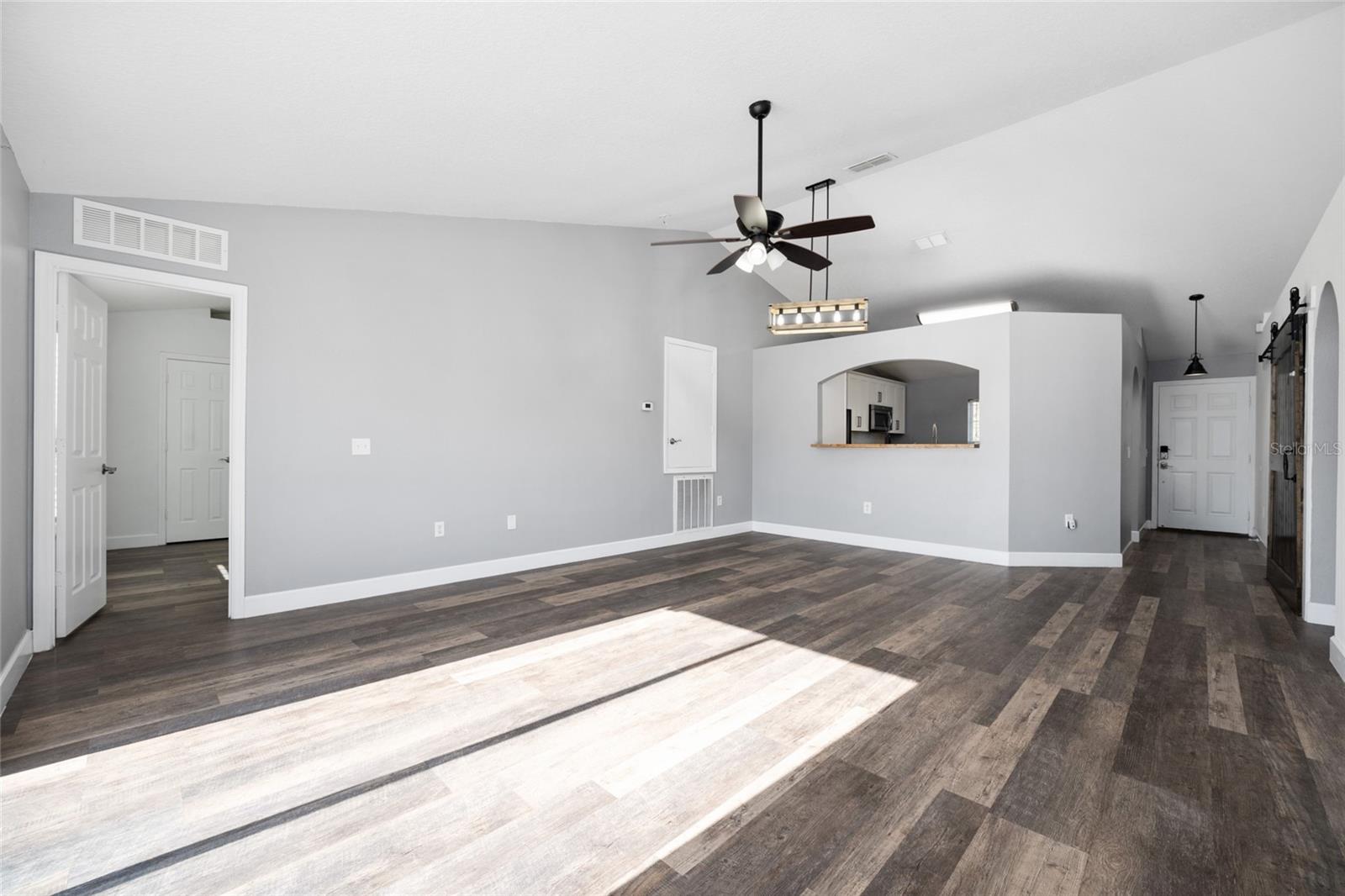 MARION OAKS UN 09 - Residential