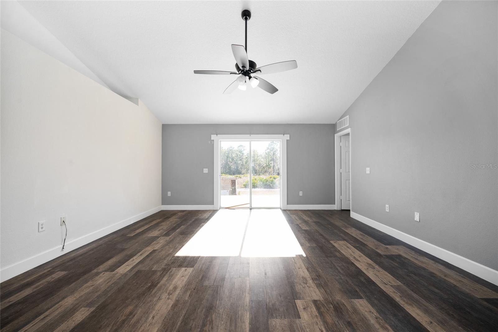 MARION OAKS UN 09 - Residential