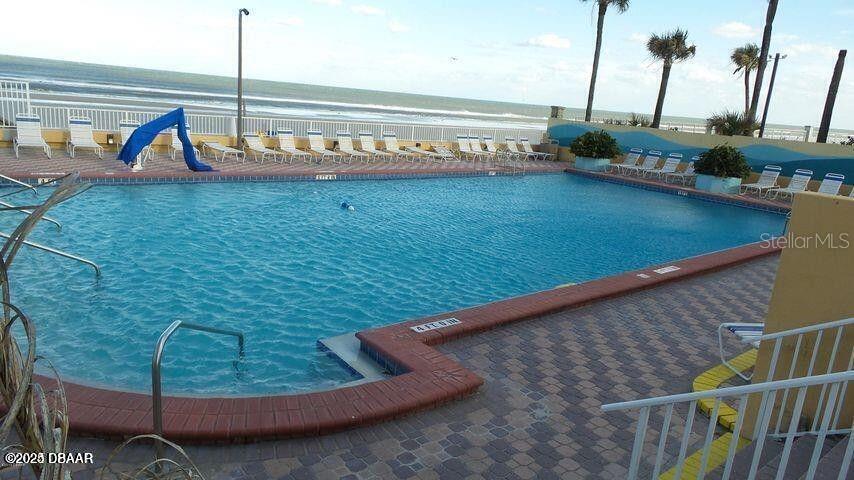 FOUNTAIN BEACH RESORT CONDO - Residential