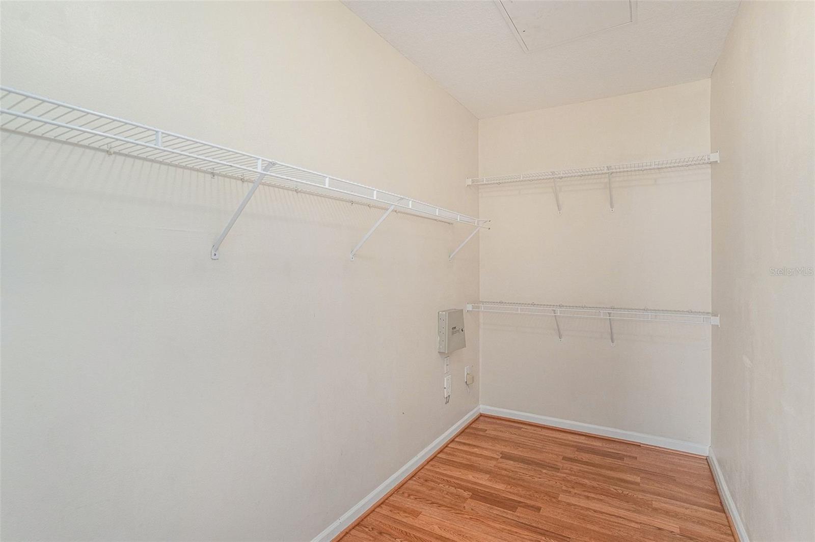 THE VILLAS CONDO - Residential