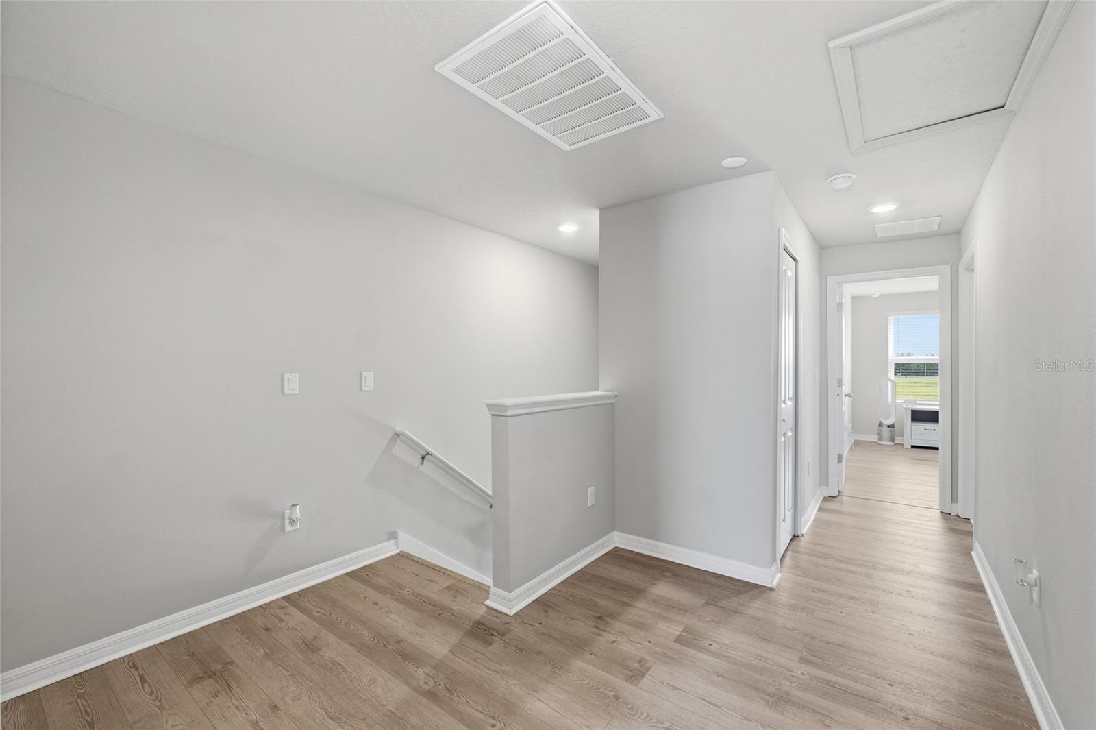 TOWNS/WATERGRASS - Residential