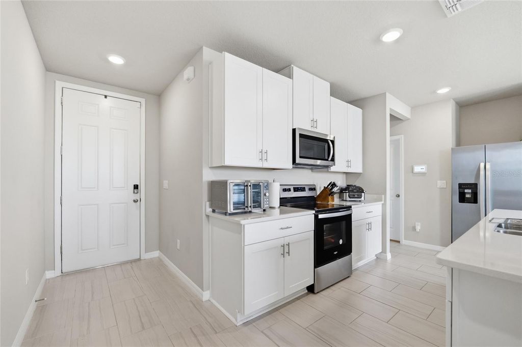 Photo of 7623 Momentum Parkway, Wesley Chapel, FL 33545 (MLS # TB8492002)