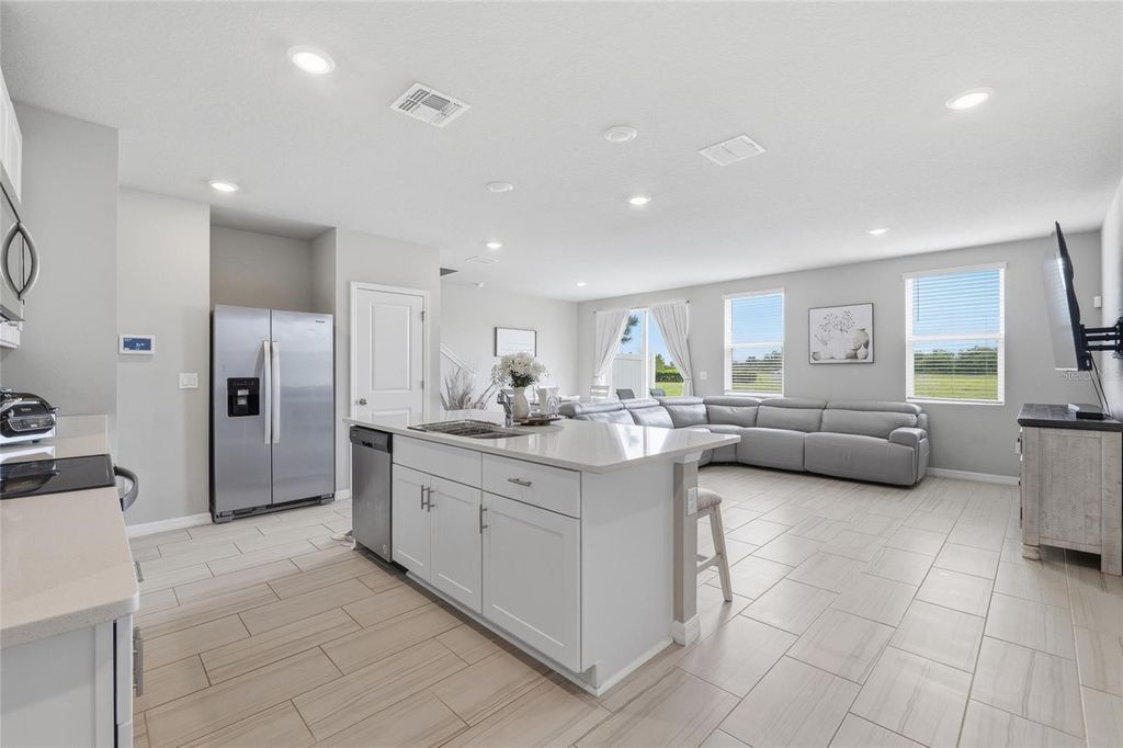 Photo of 7623 Momentum Parkway, Wesley Chapel, FL 33545 (MLS # TB8492002)