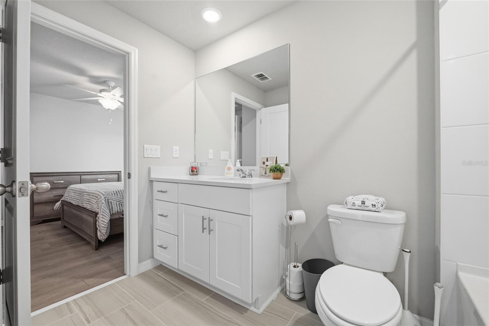 TOWNS/WATERGRASS - Residential