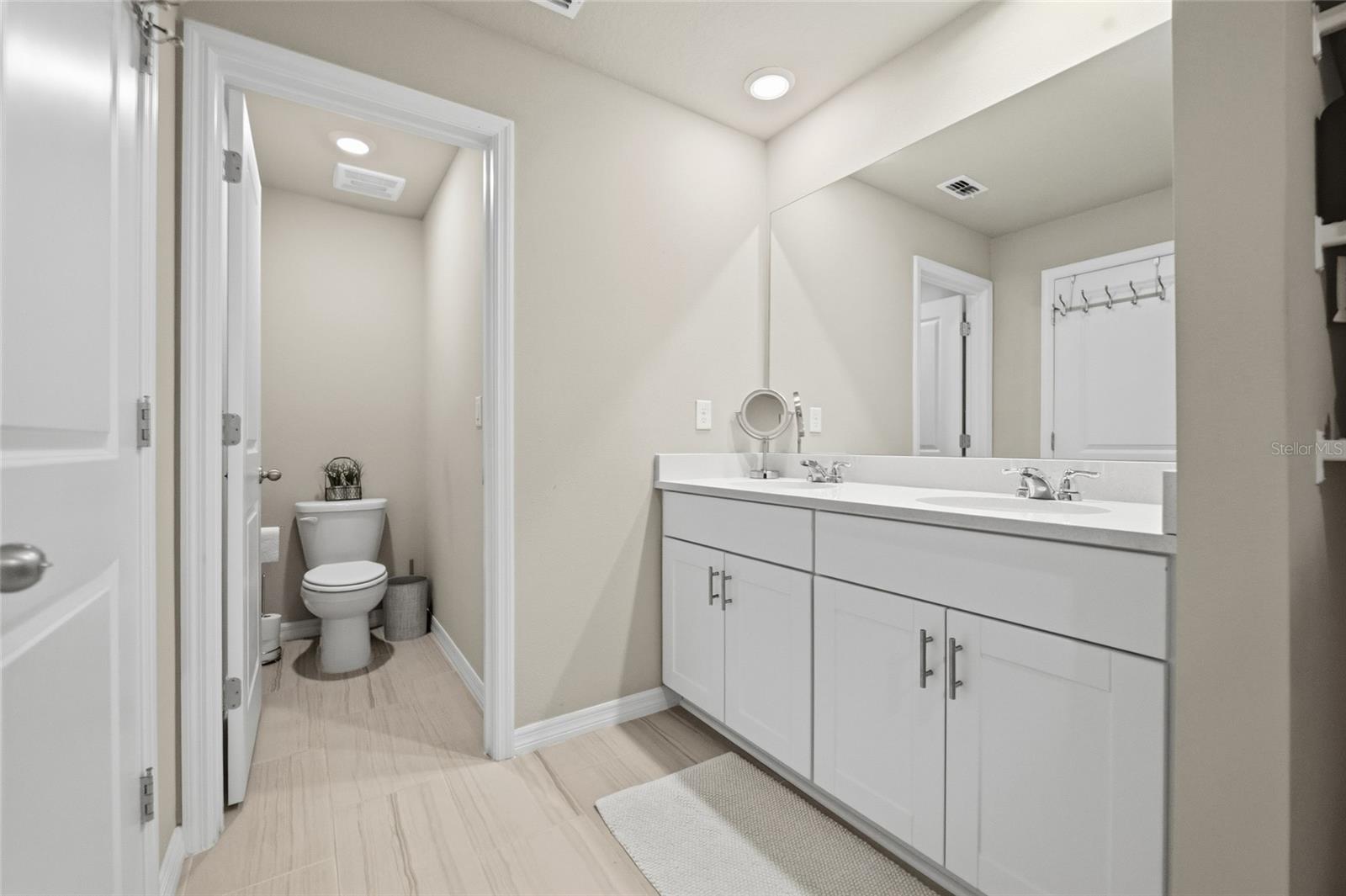 TOWNS/WATERGRASS - Residential