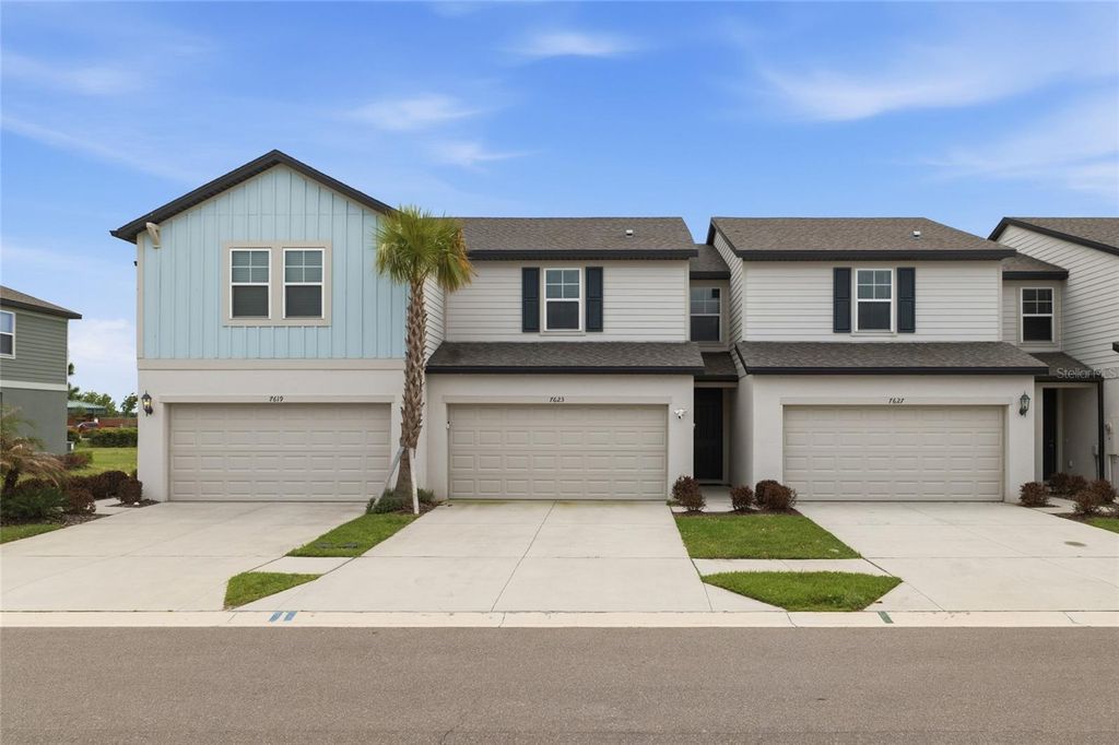 Photo of 7623 Momentum Parkway, Wesley Chapel, FL 33545 (MLS # TB8492002)