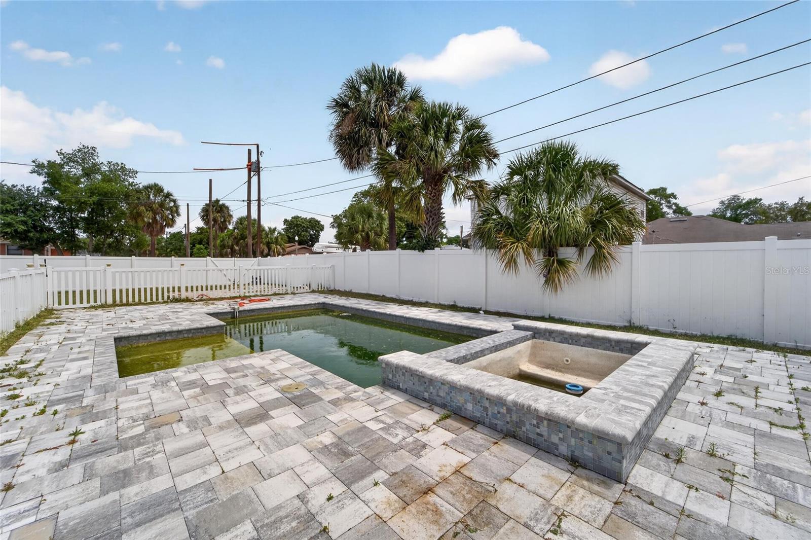 FRUITLAND HEIGHTS - Residential