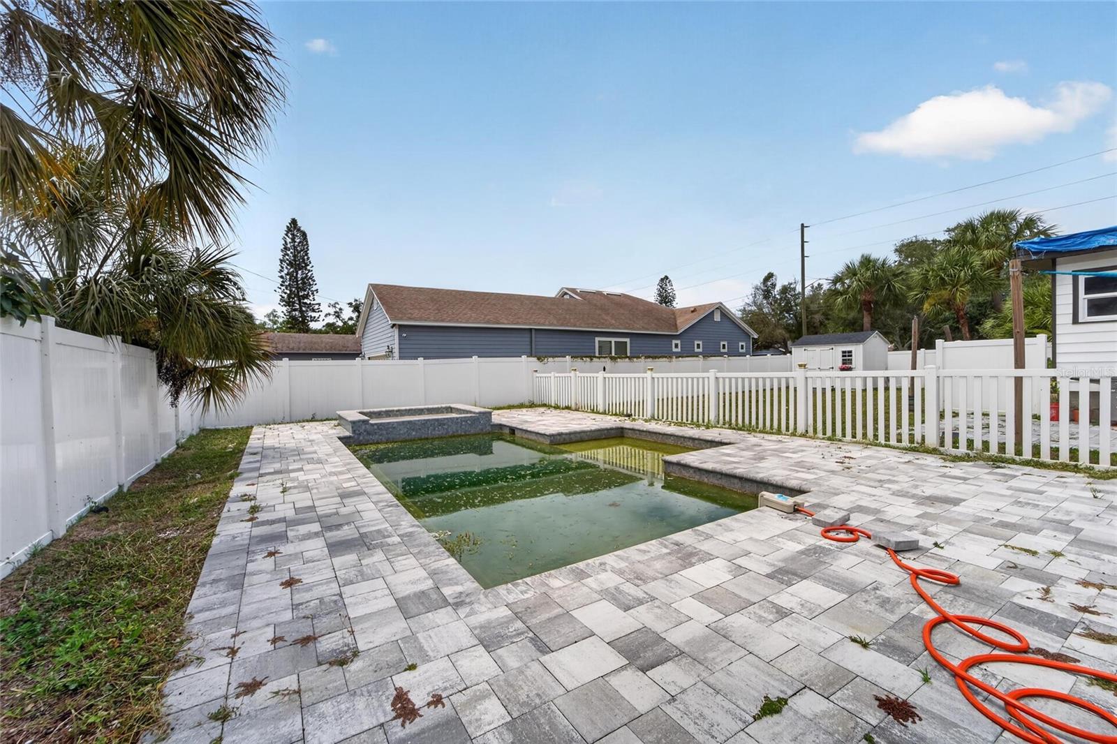 FRUITLAND HEIGHTS - Residential