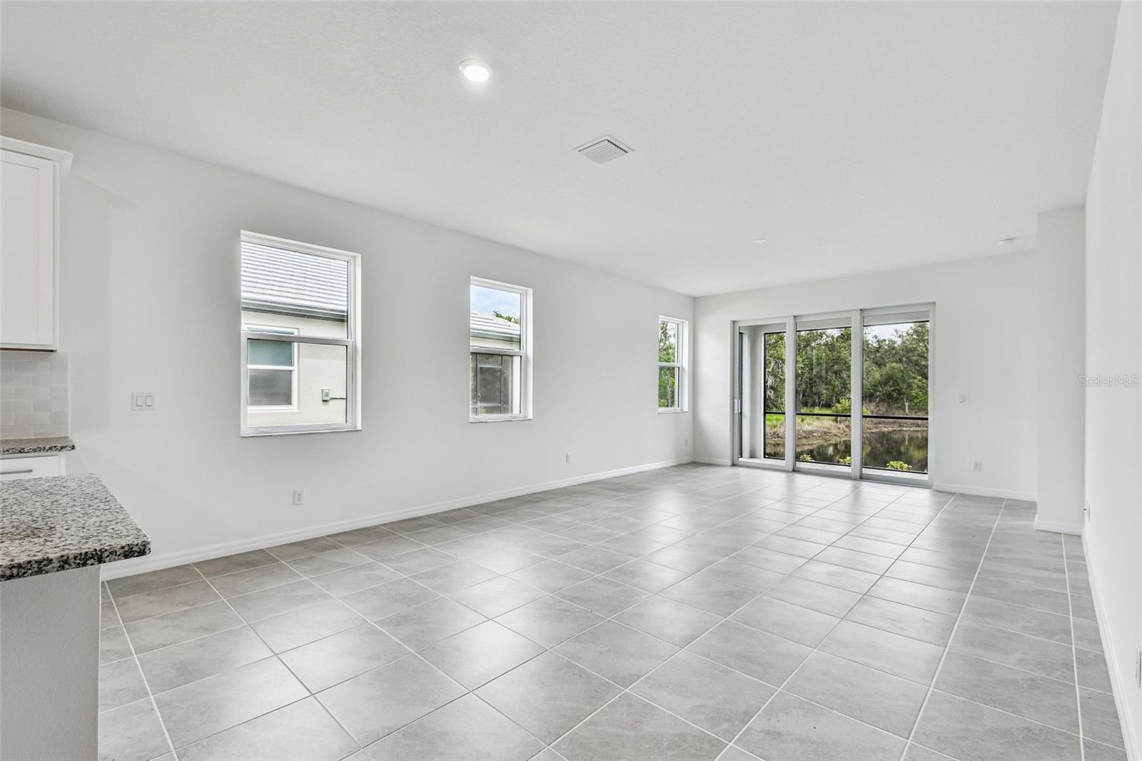 SWEETWATER VILLAS AT LAKEWOOD RANCH - Residential