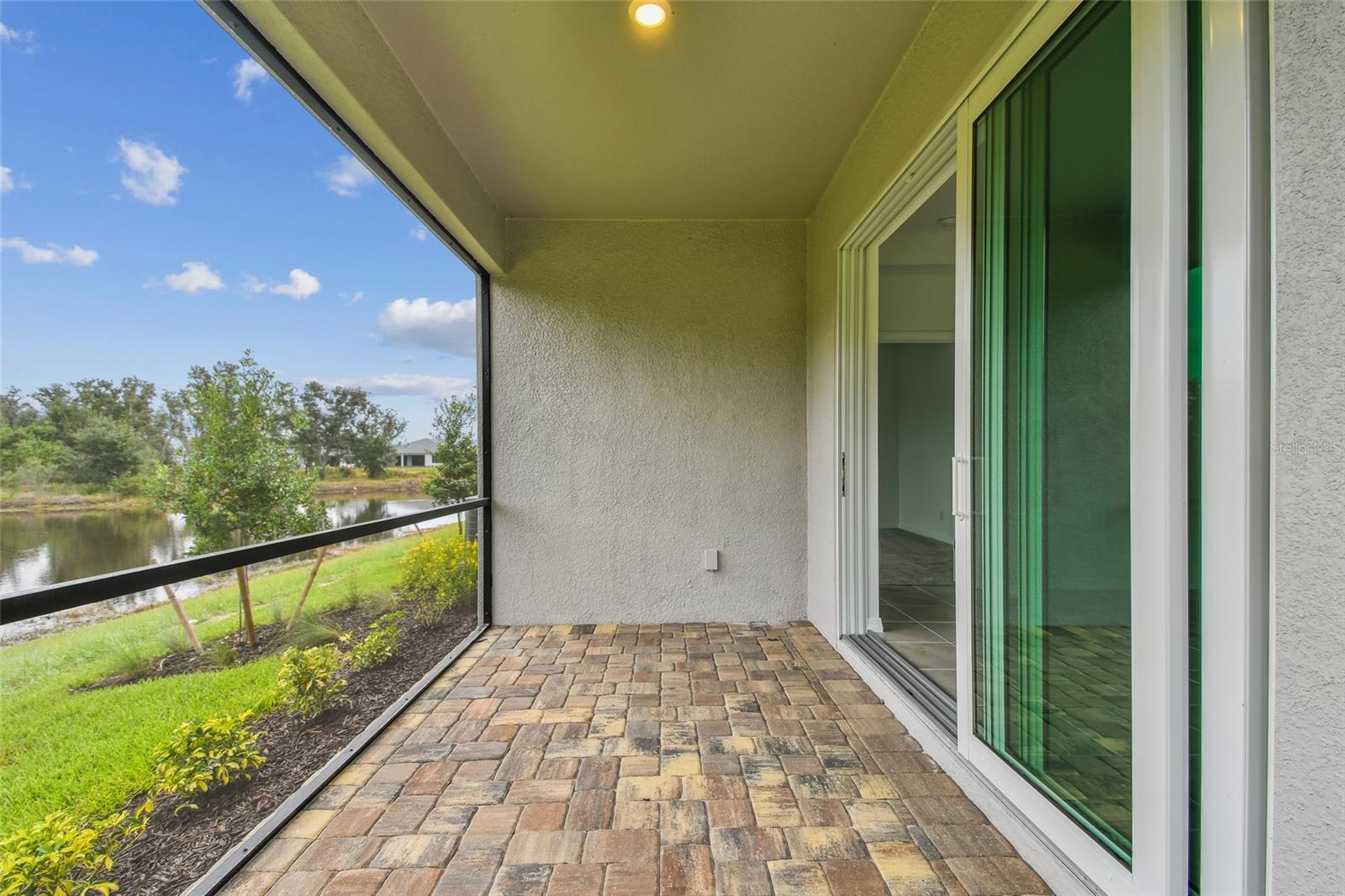 SWEETWATER VILLAS AT LAKEWOOD RANCH - Residential
