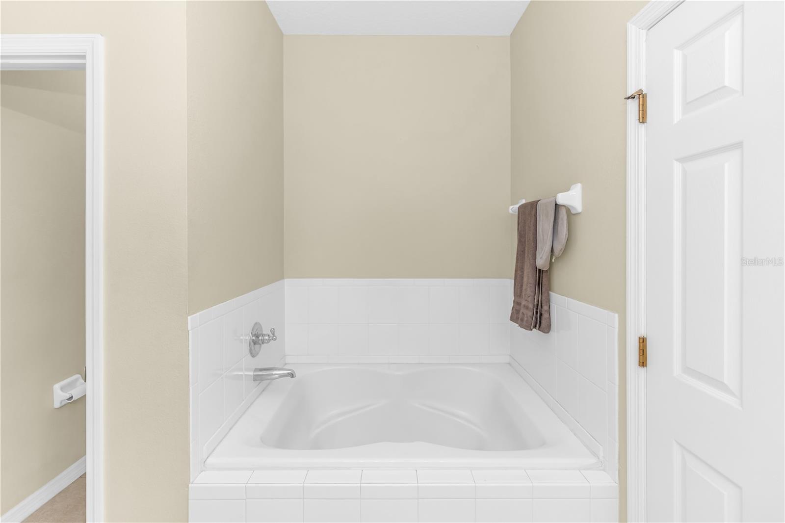 BARCLAY RESERVE TWNHMS - Residential