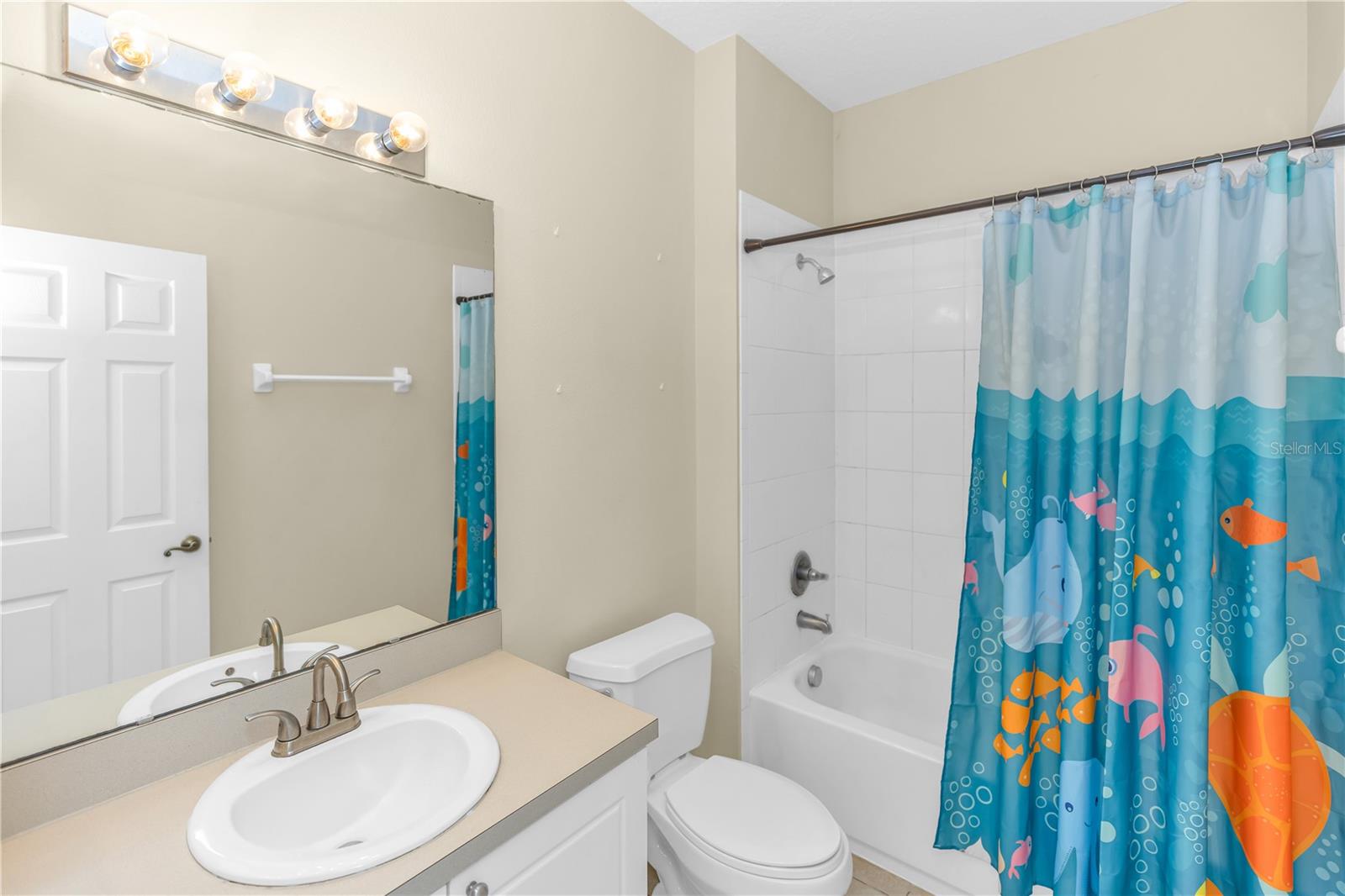 BARCLAY RESERVE TWNHMS - Residential