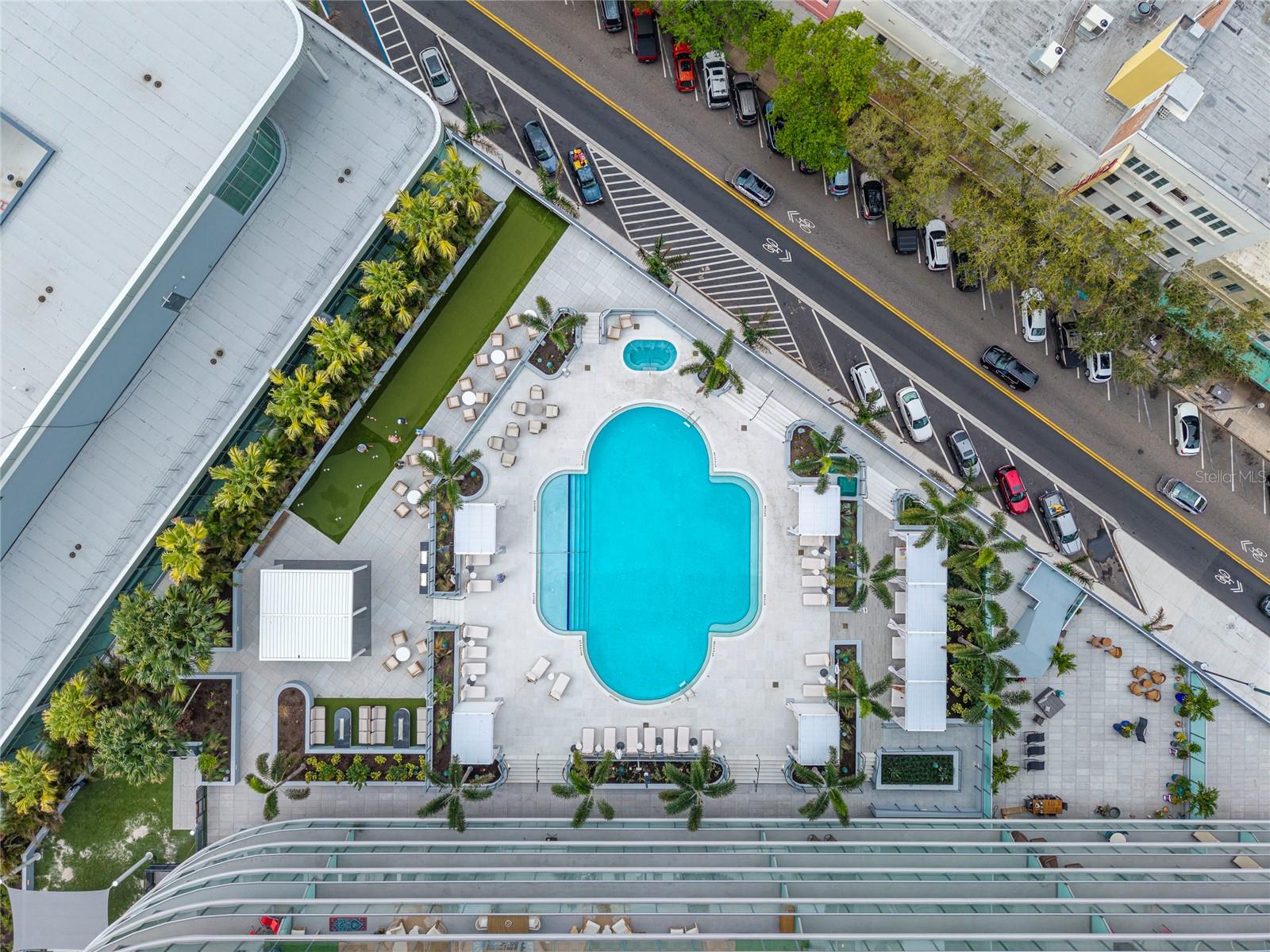 400 CENTRAL - Residential