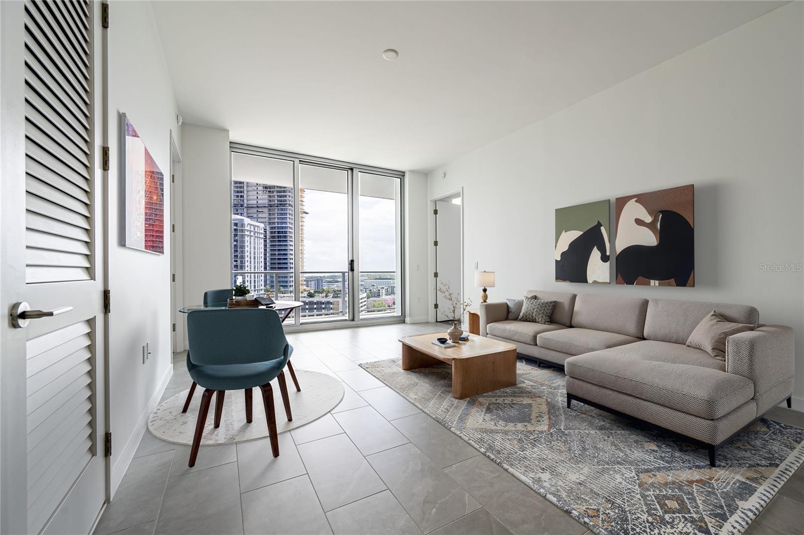 400 CENTRAL - Residential