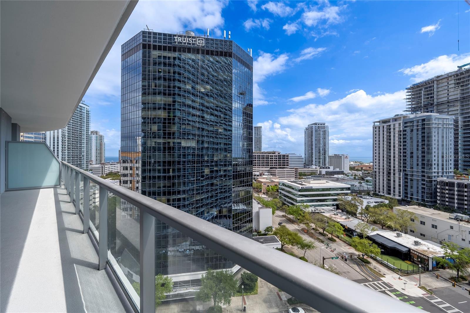 400 CENTRAL - Residential