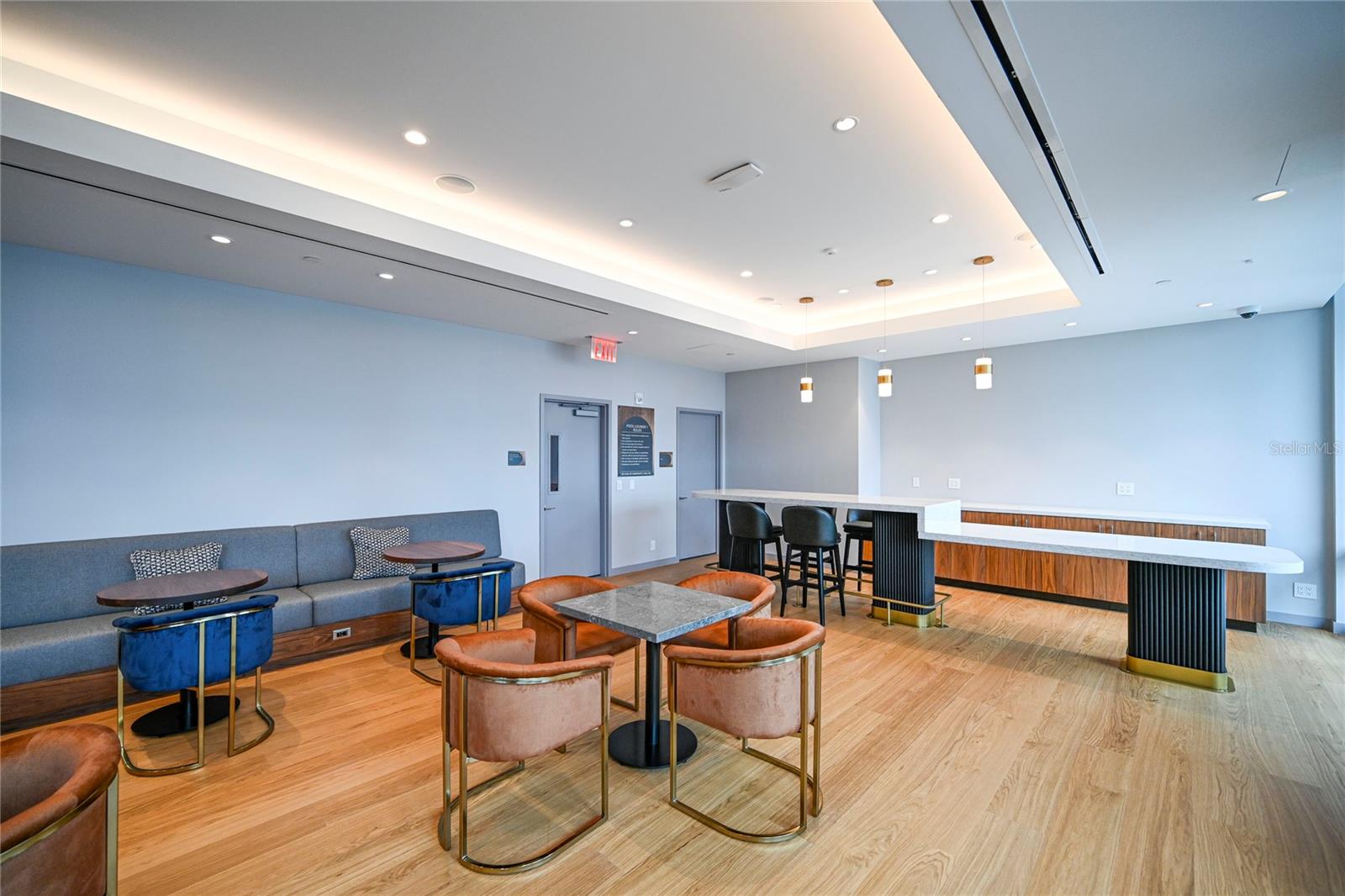 400 CENTRAL - Residential