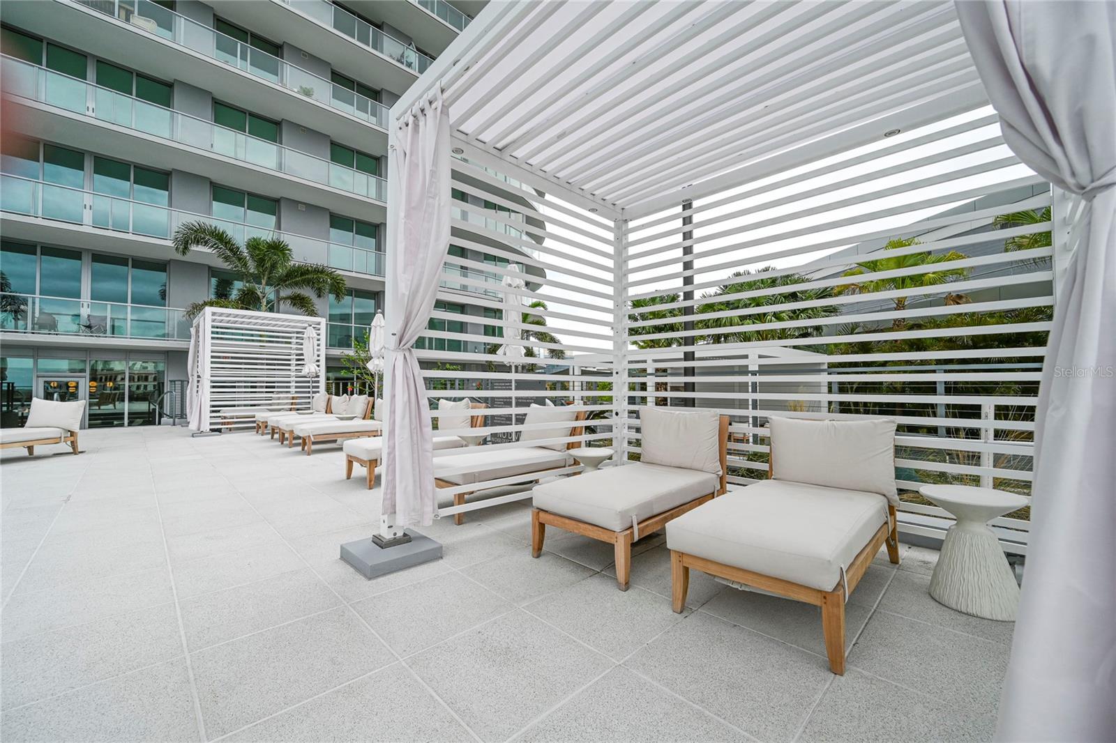 400 CENTRAL - Residential