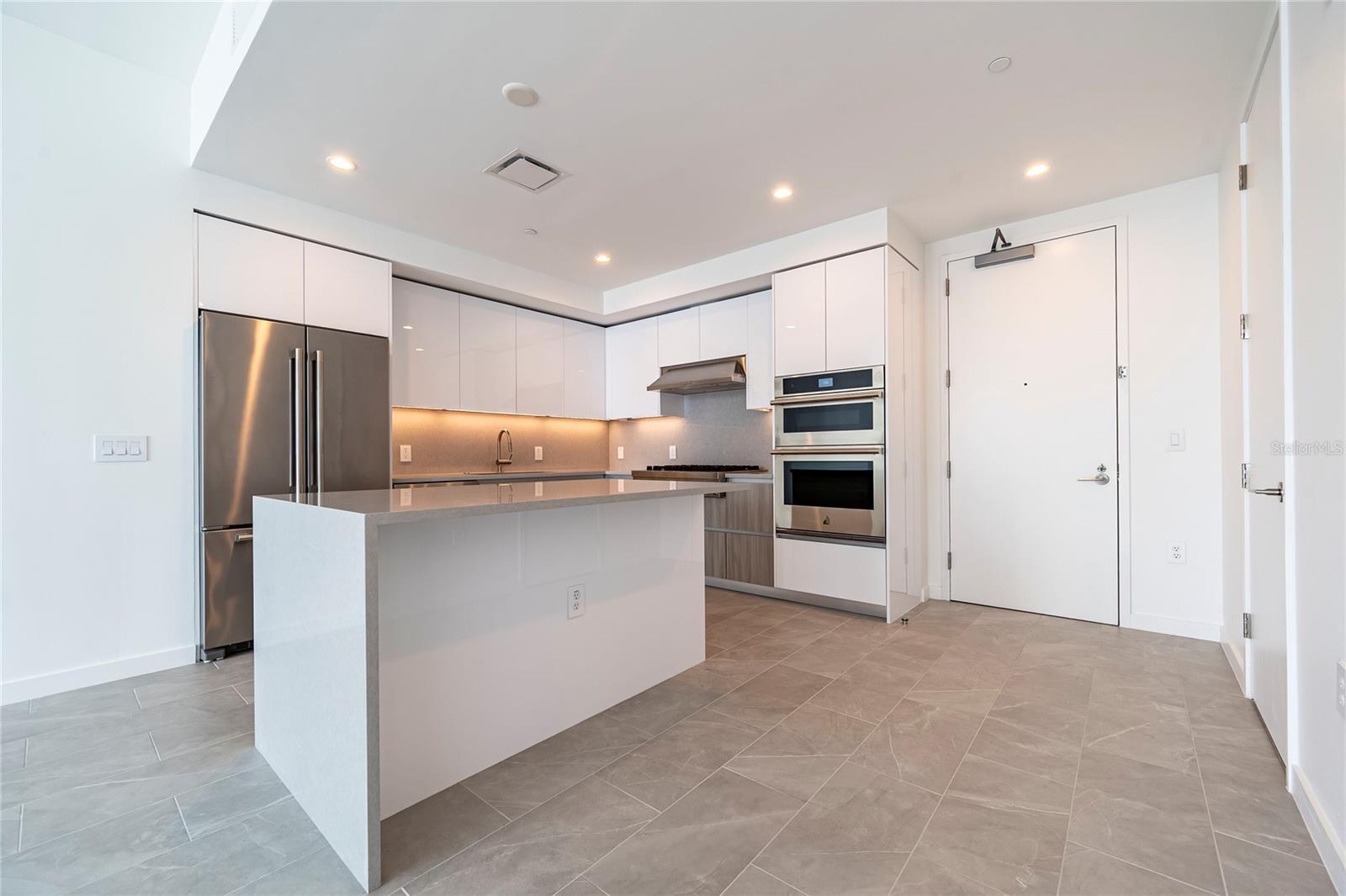 400 CENTRAL - Residential