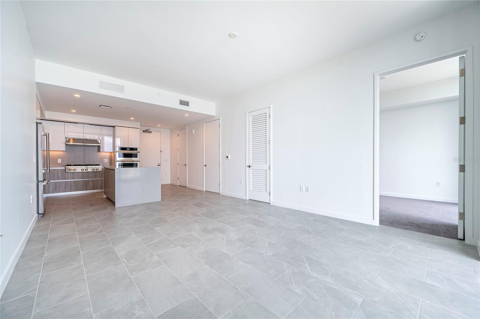 400 CENTRAL - Residential