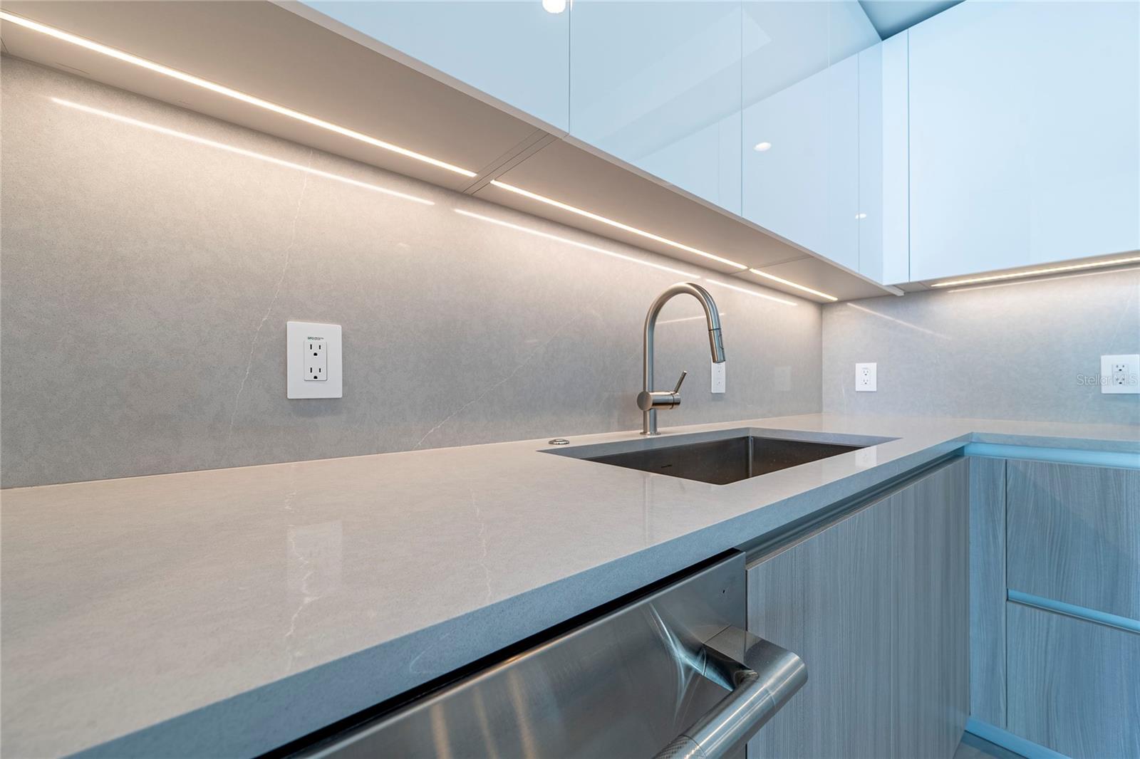 400 CENTRAL - Residential