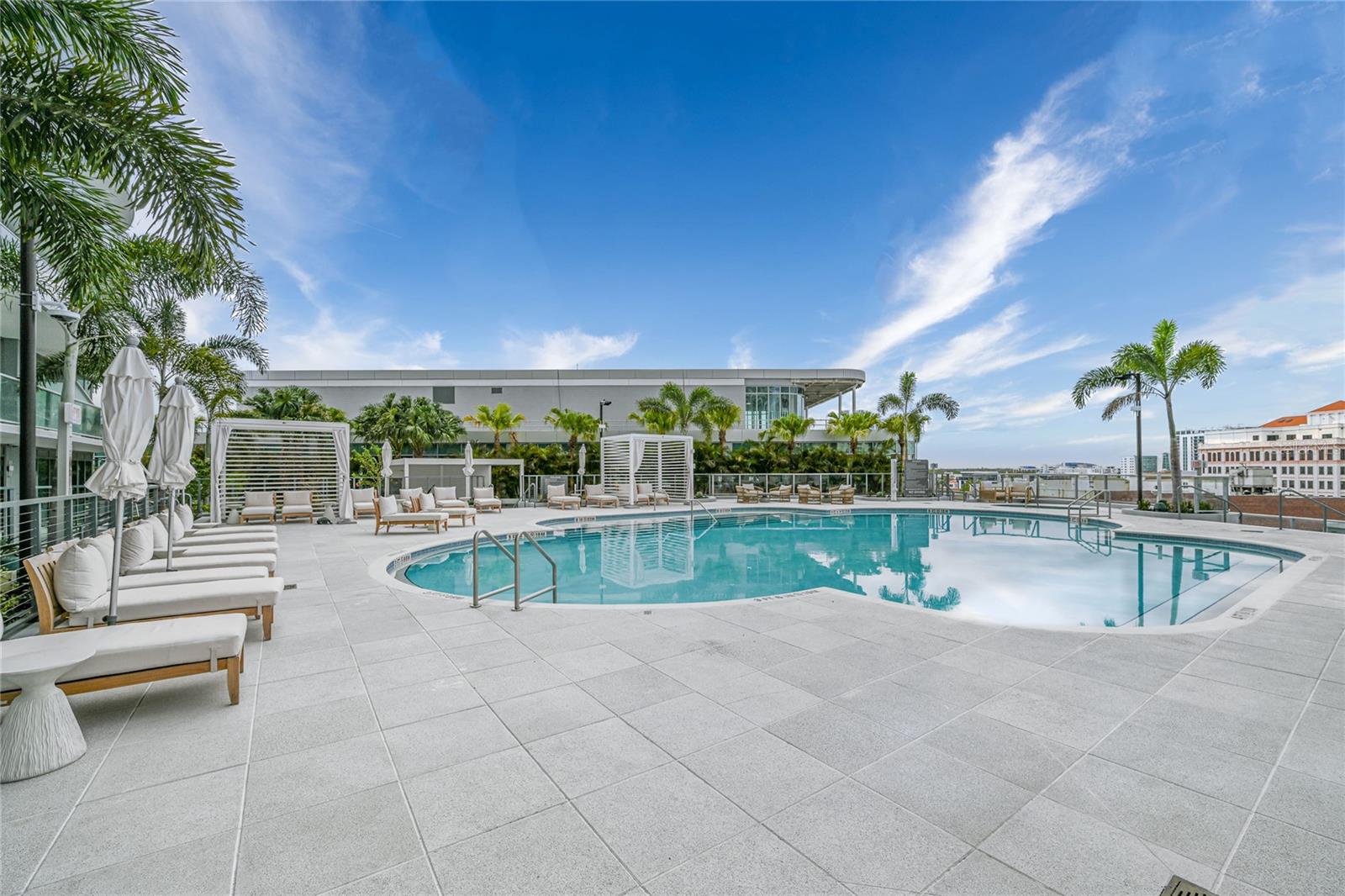 400 CENTRAL - Residential