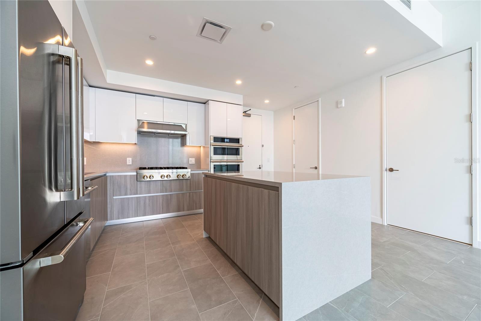 400 CENTRAL - Residential