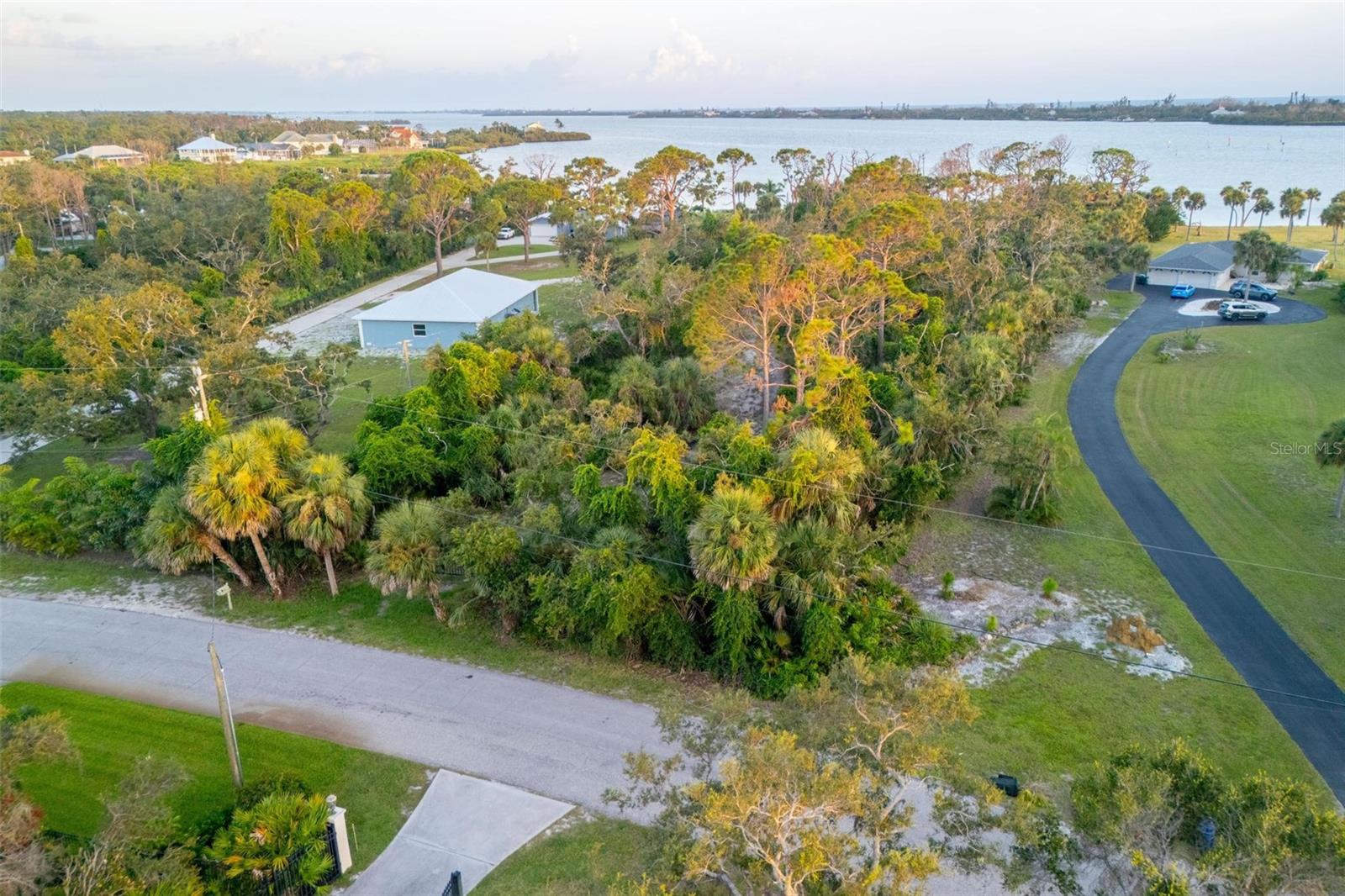 ENGLEWOOD GARDENS - Land