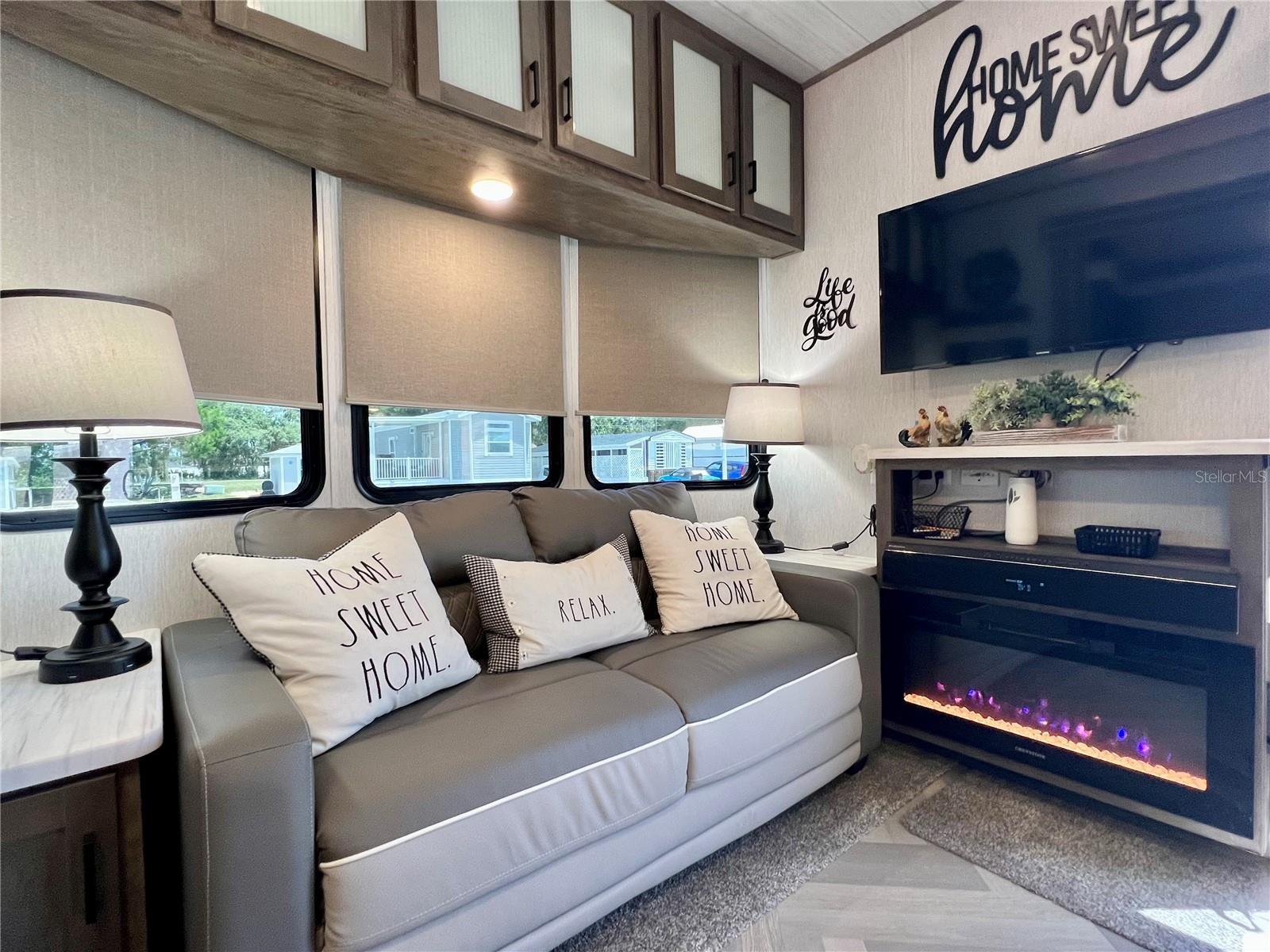 SUN AIR NORTH - Land