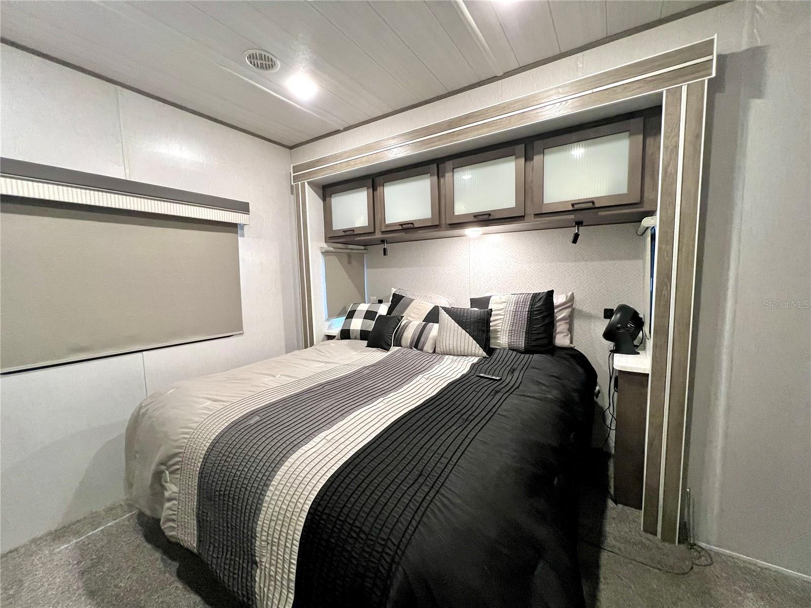 SUN AIR NORTH - Land