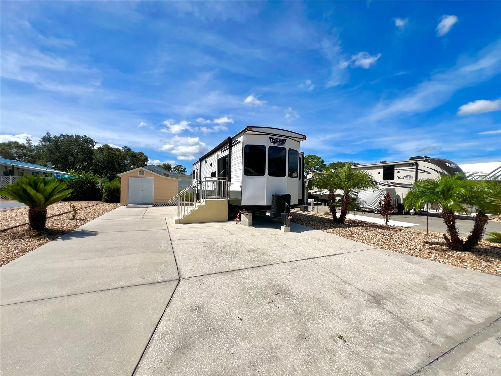 SUN AIR NORTH - Land